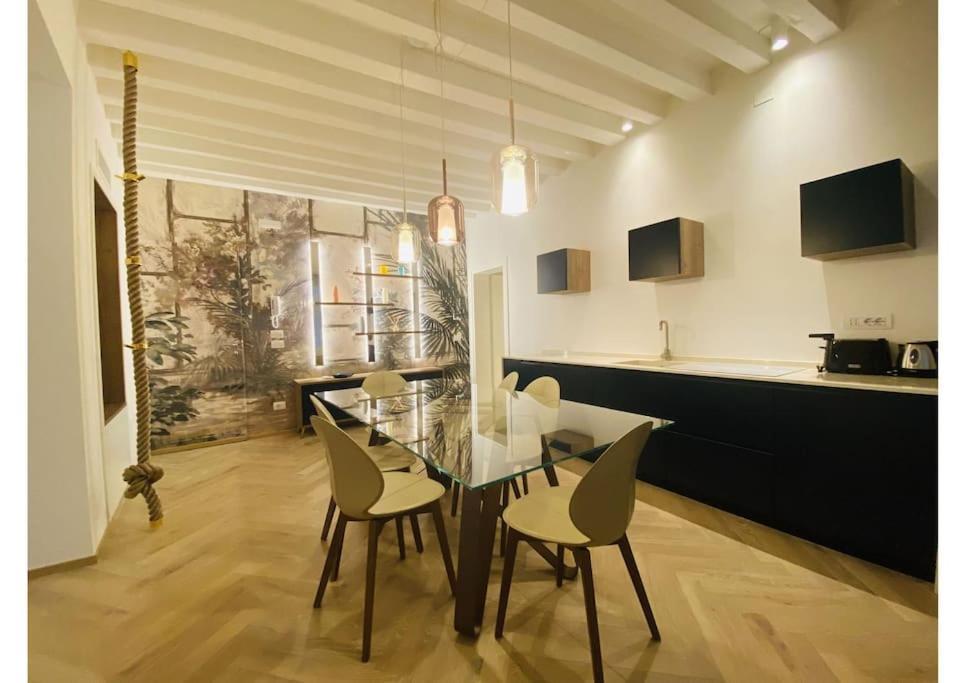 Sweet Time Venice, Luxury San Marco Frezzaria Apt! Екстериор снимка