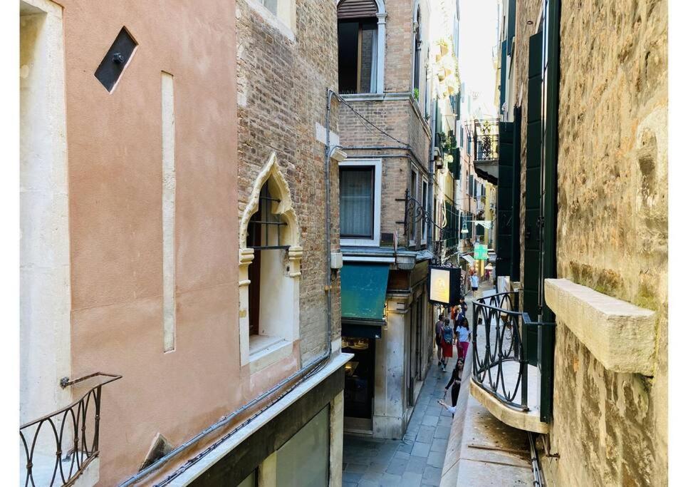 Sweet Time Venice, Luxury San Marco Frezzaria Apt! Екстериор снимка